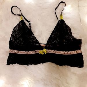 Cosmopolitan bra
